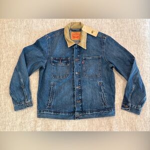 Men’s Size Medium Levi's Stock Trucker Denim Jacket Medium Blue Button Up
